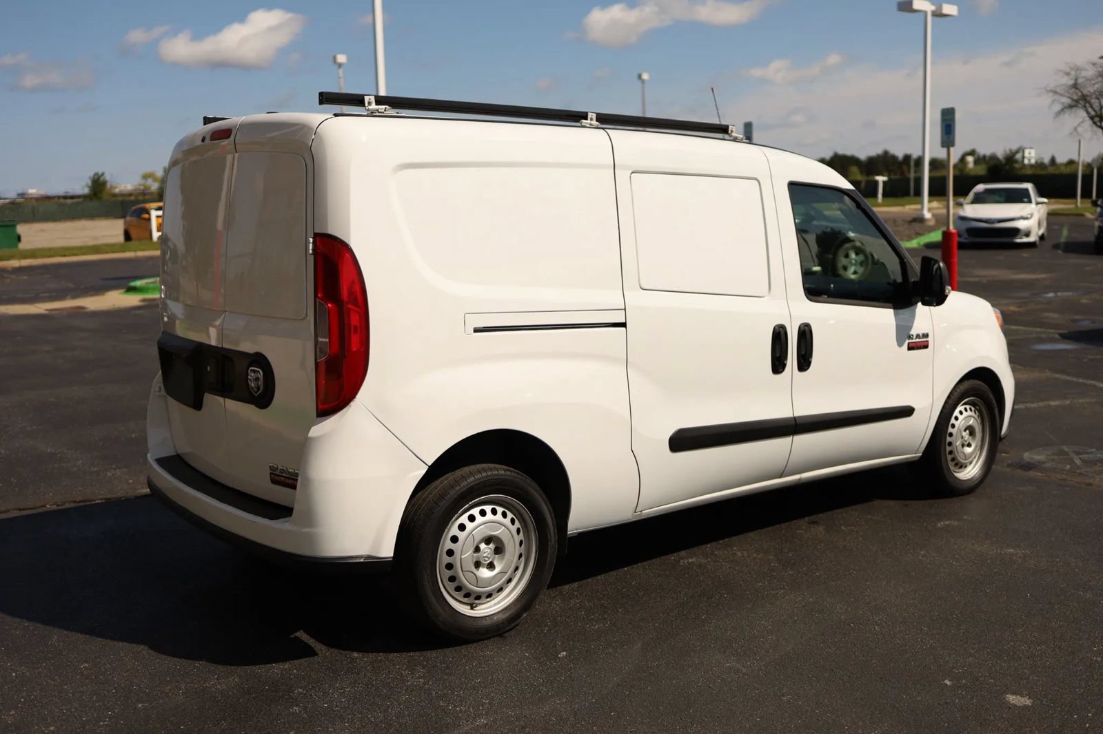 Used 2022 RAM ProMaster City Tradesman FWD image 5