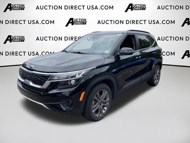 Used 2021 Kia Seltos S AWD/4WD image 1