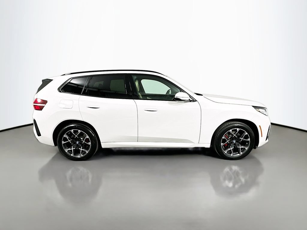 Used 2026 BMW X3 xDrive30i w/ M Sport Package AWD/4WD image 4