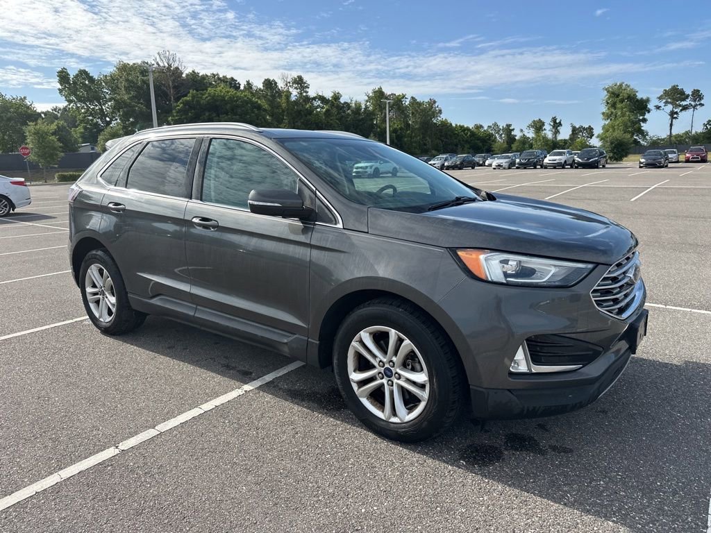Used 2019 Ford Edge SEL w/ Equipment Group 201A FWD image 2