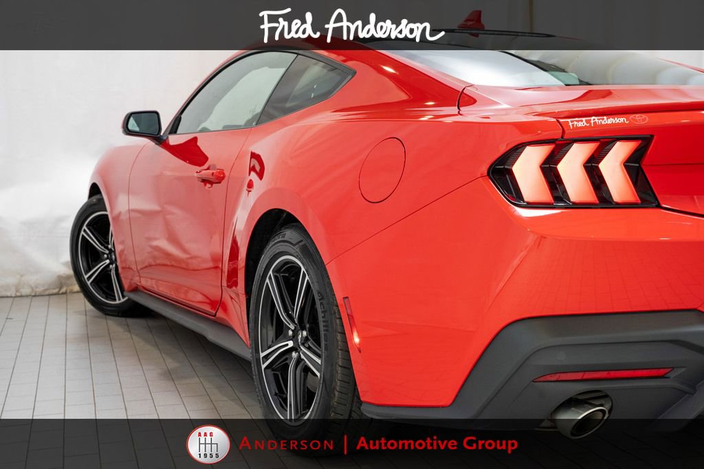 Used 2024 Ford Mustang Premium RWD image 9