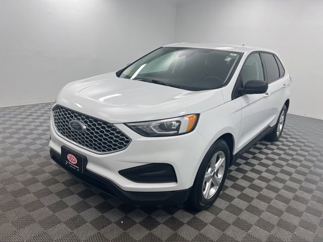 Used 2024 Ford Edge SE AWD/4WD image 2