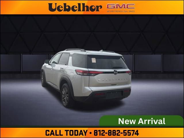 Used 2025 Nissan Pathfinder SV AWD/4WD image 8