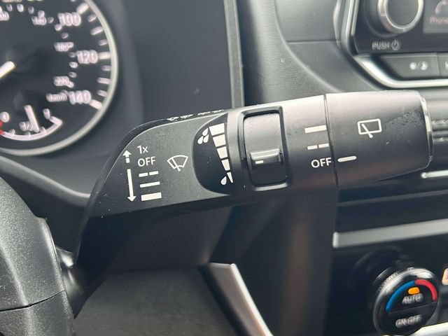 Used 2023 Nissan Rogue SV AWD/4WD image 24