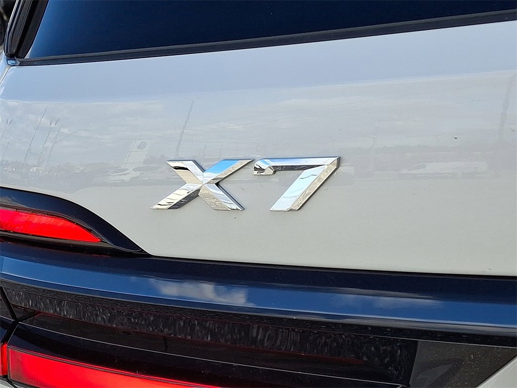 New 2026 BMW X7 xDrive40i w/ M Sport Package image 19