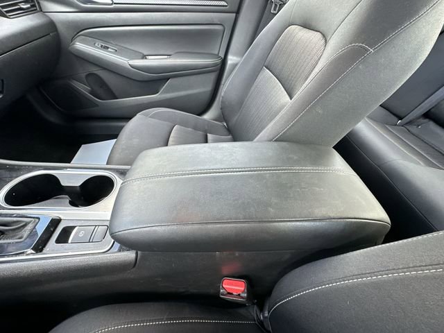 Used 2024 Nissan Altima 2.5 SV image 25