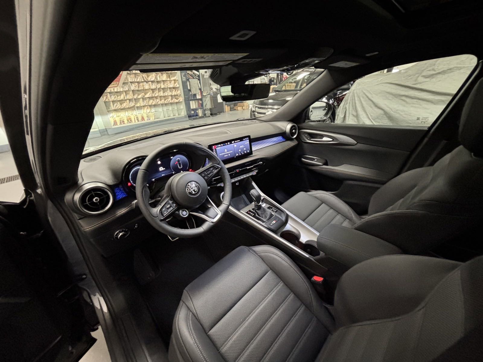 New 2025 Alfa Romeo Tonale w/ Premium Package image 5