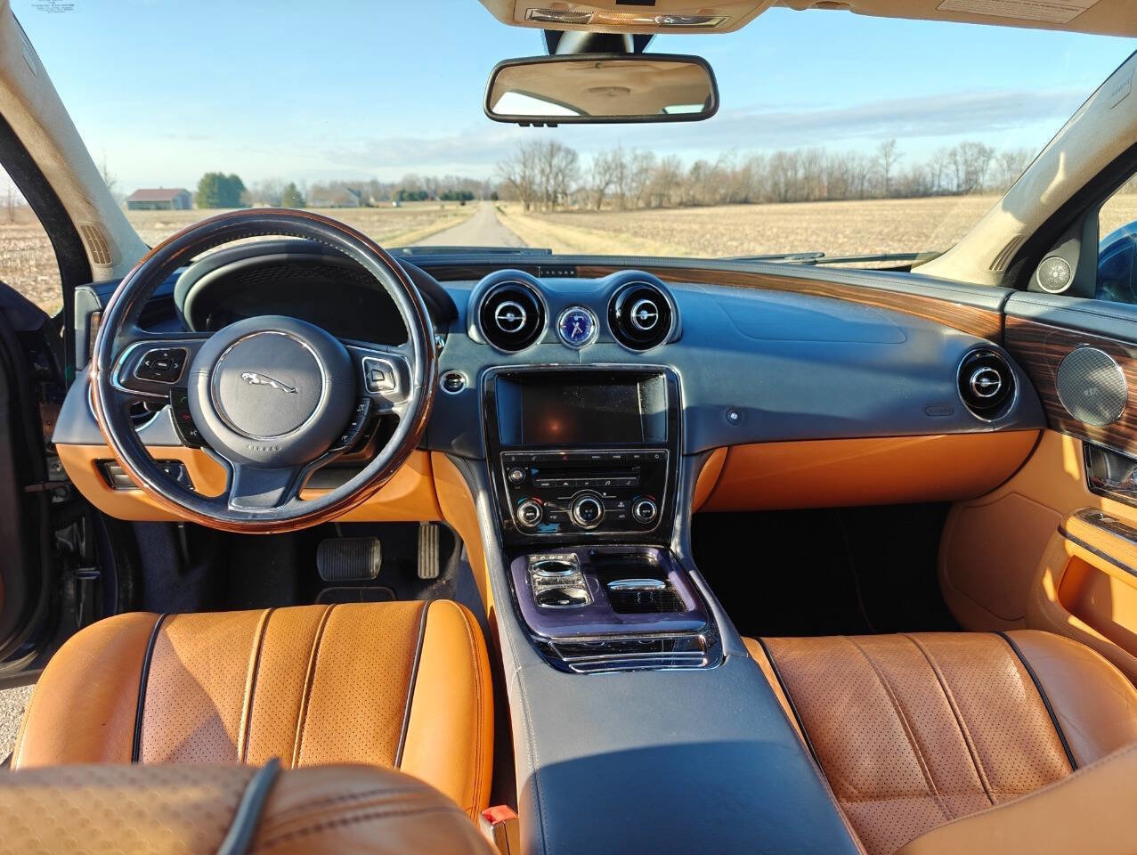 Used 2012 Jaguar XJ L image 7