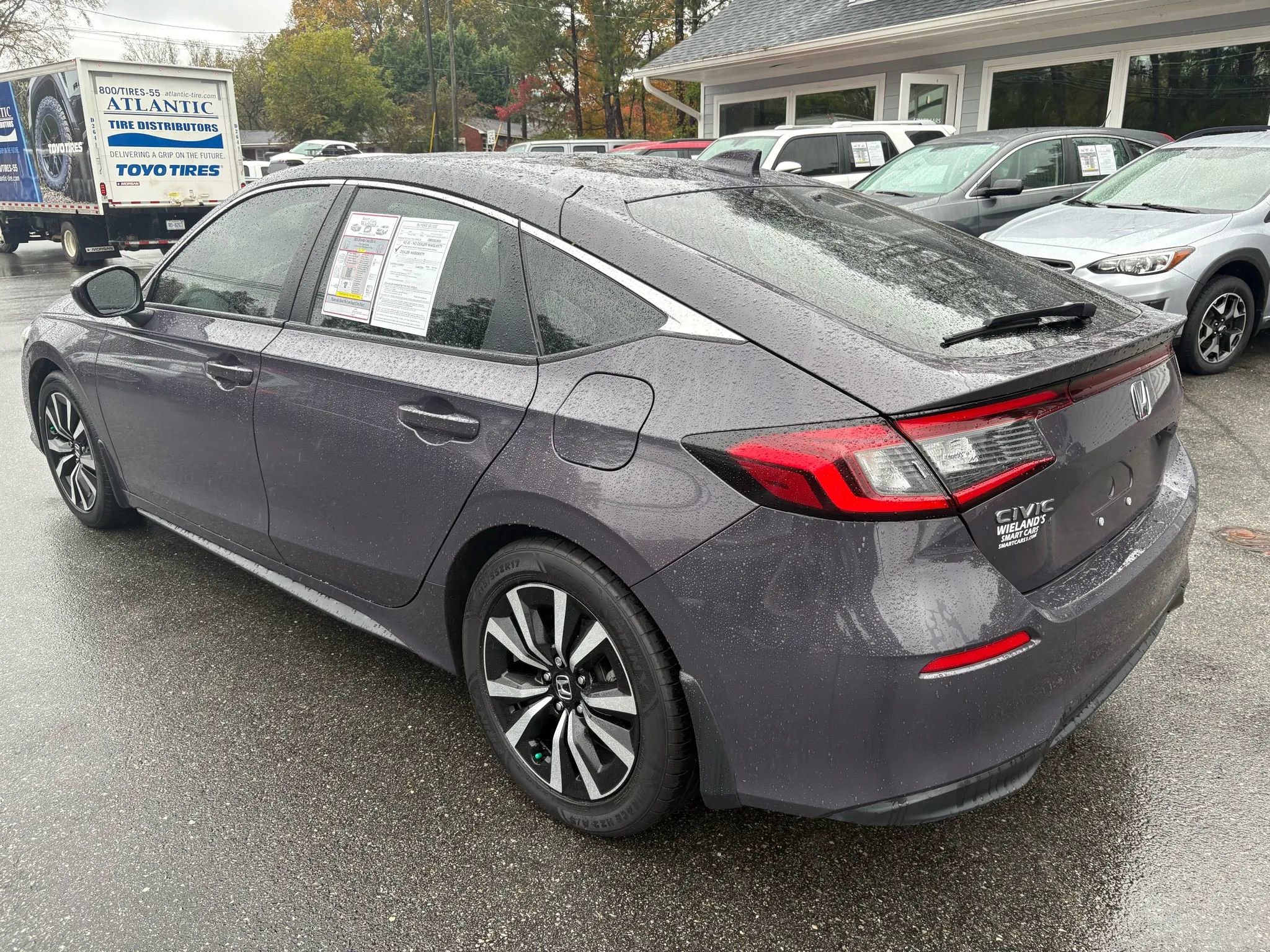 Used 2024 Honda Civic EX-L image 3