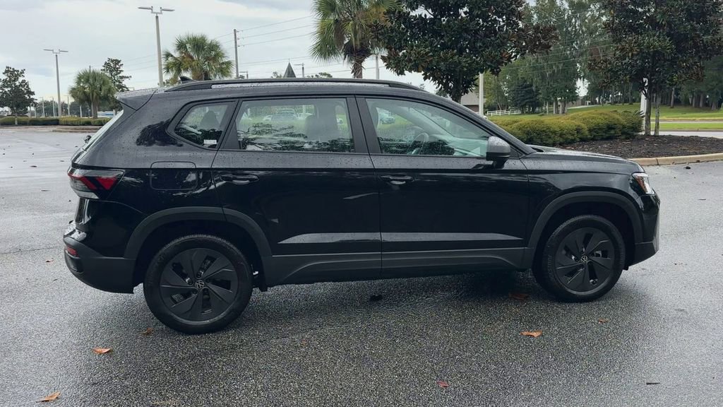 New 2025 Volkswagen Taos S image 9