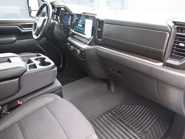 Used 2025 Chevrolet Silverado 2500 LT w/ Convenience Package image 37