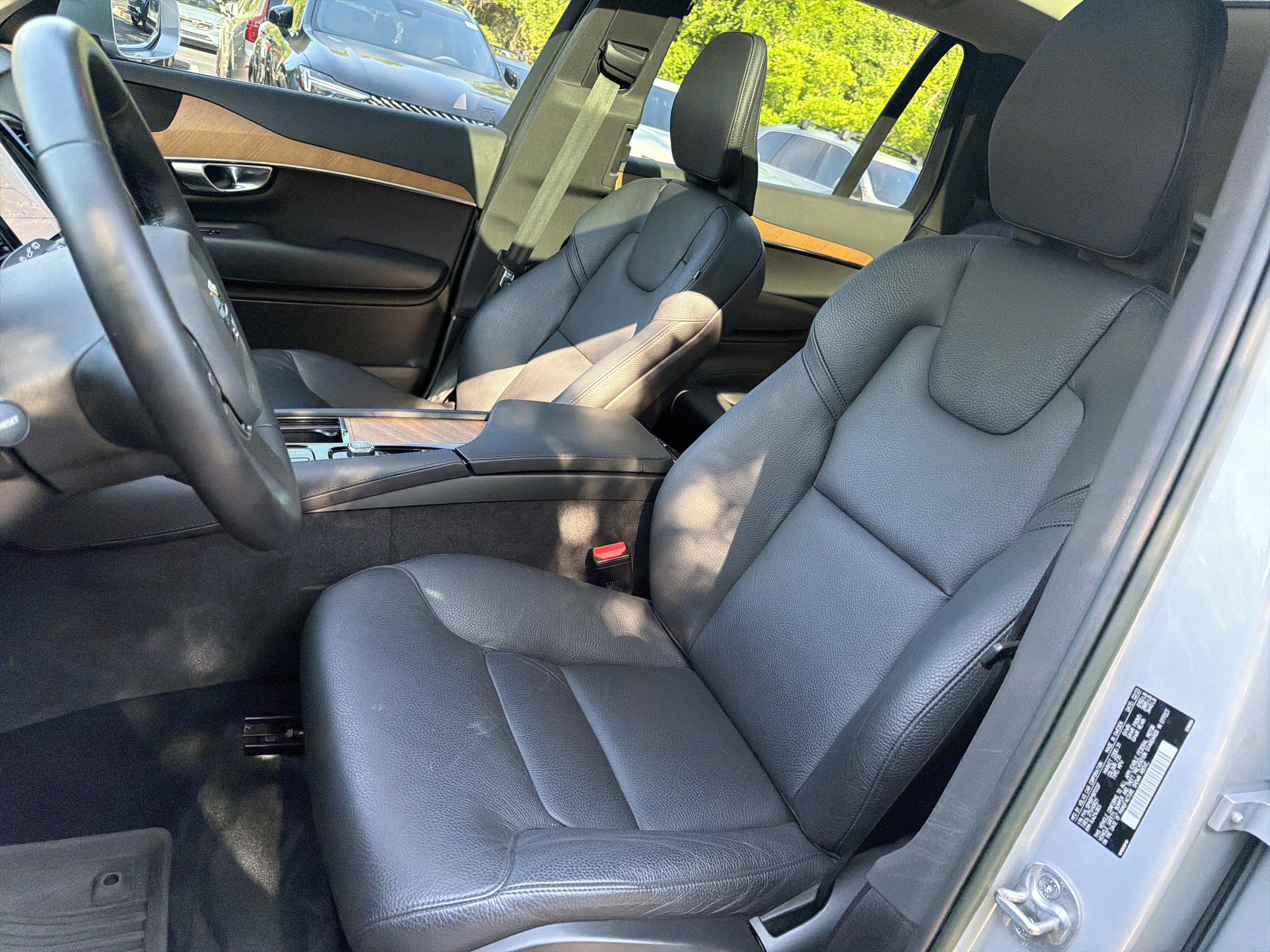 Certified 2023 Volvo XC90 B5 Plus w/ Protection Package Premier AWD/4WD image 16