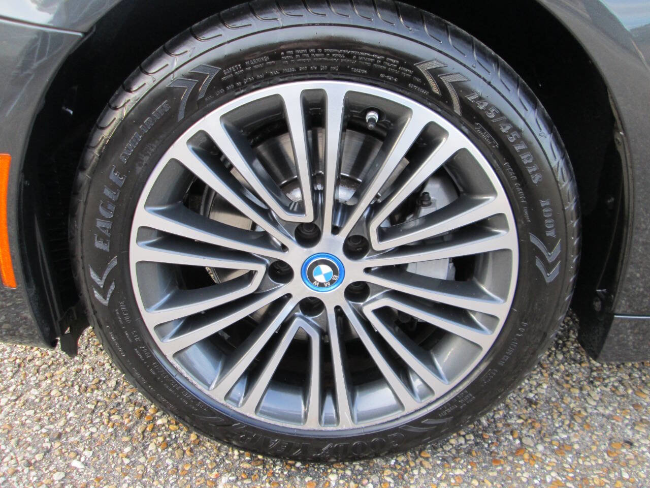 Used 2019 BMW 530e 530e iPerformance 4dr Sedan w/ Convenience Package image 5