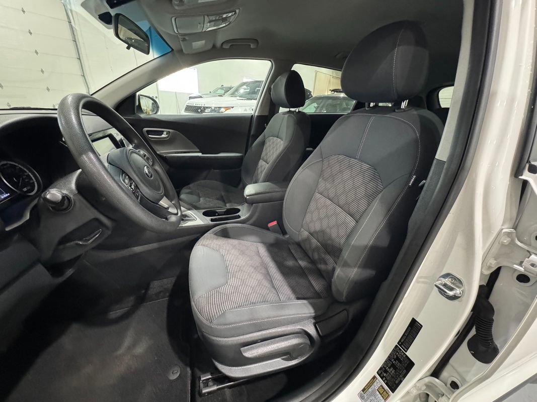 Used 2019 Kia Niro LX image 9