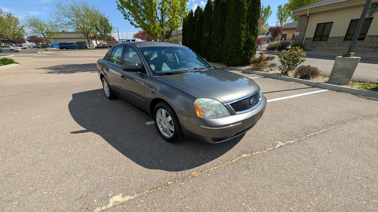 Used 2005 Ford Five Hundred SE image 7