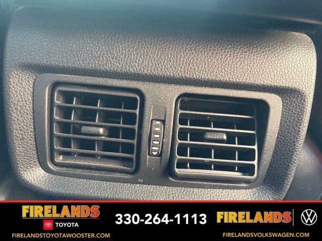 Used 2023 Toyota Venza Limited image 42