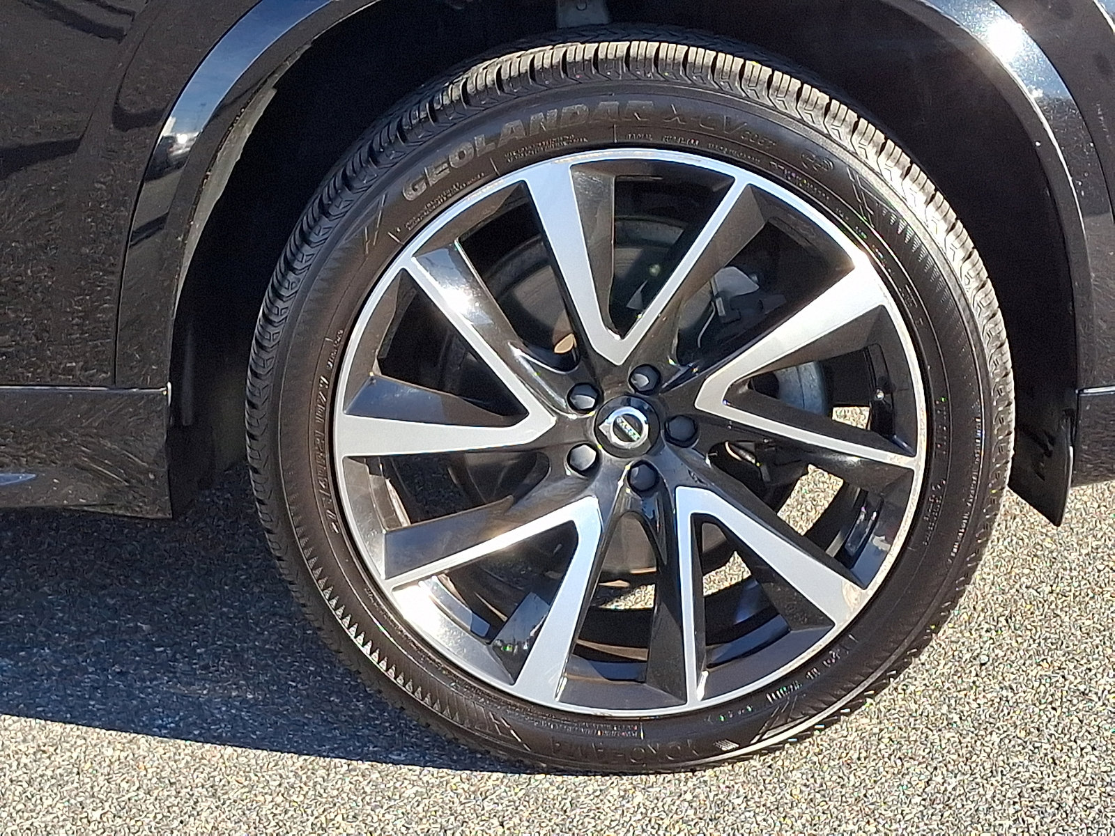 Used 2020 Volvo XC90 T6 Momentum w/ Protection Package Premier image 8