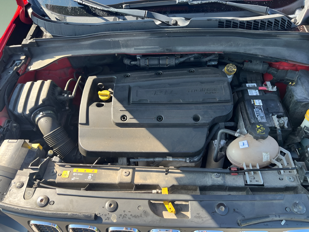Used 2016 Jeep Renegade Sport w/ Power & Air Group FWD image 9