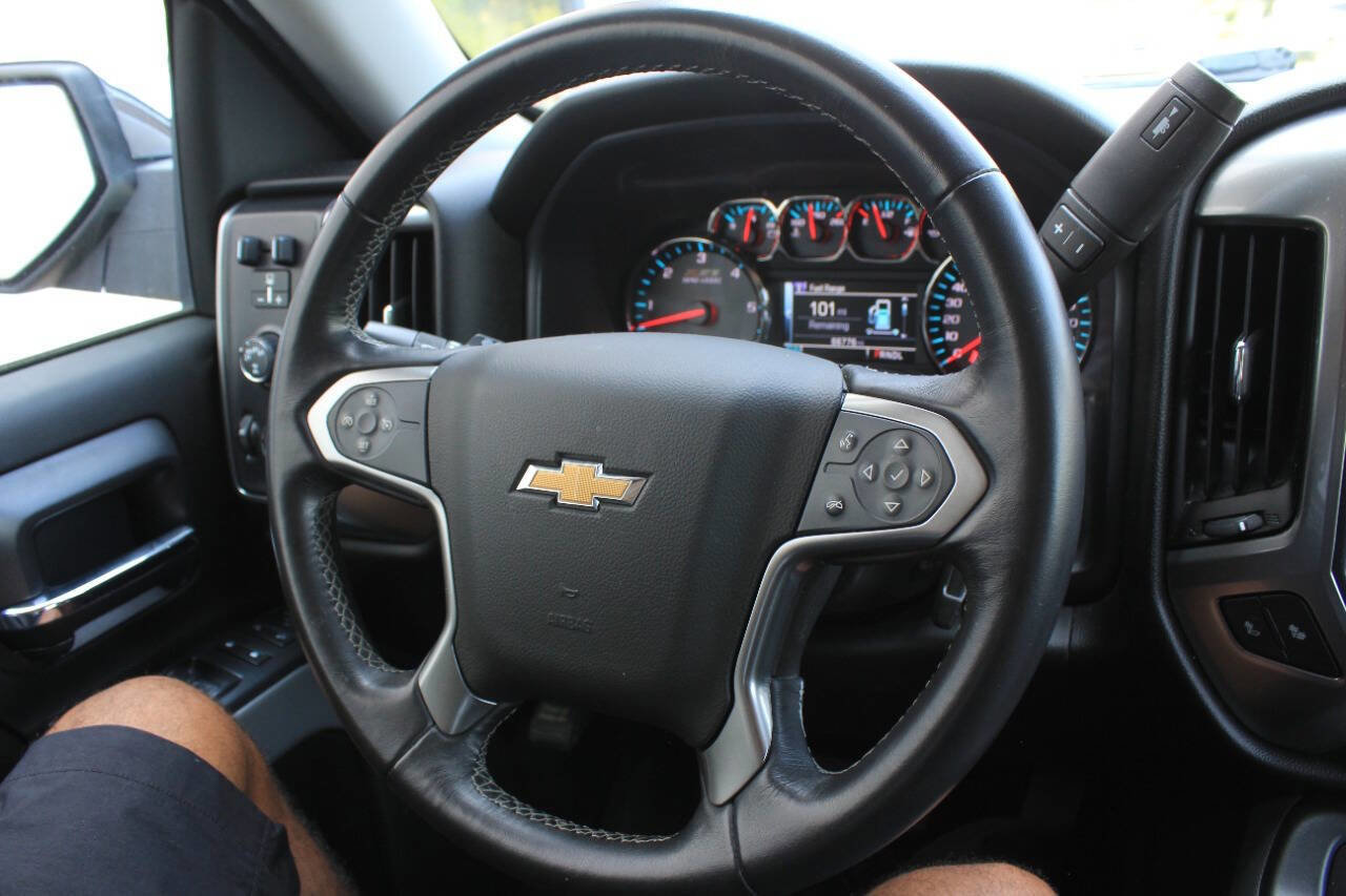 Used 2018 Chevrolet Silverado 1500 LT w/ All Star Edition AWD/4WD image 21