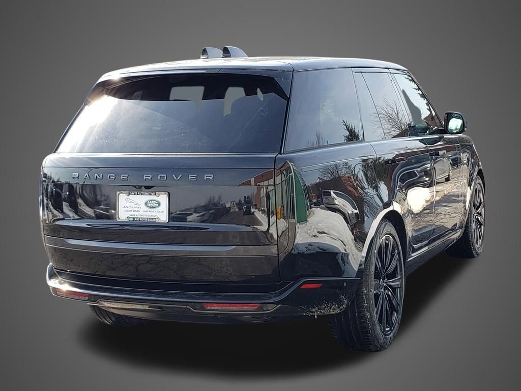 New 2026 Land Rover Range Rover SE image 5
