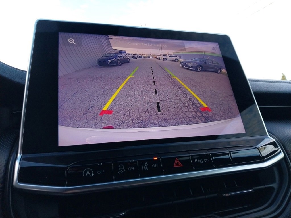 Used 2023 Jeep Compass Trailhawk image 16