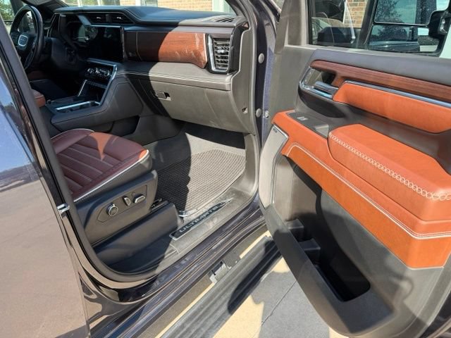 Used 2024 GMC Sierra 2500 Denali Ultimate w/ Max Trailering Package AWD/4WD image 22