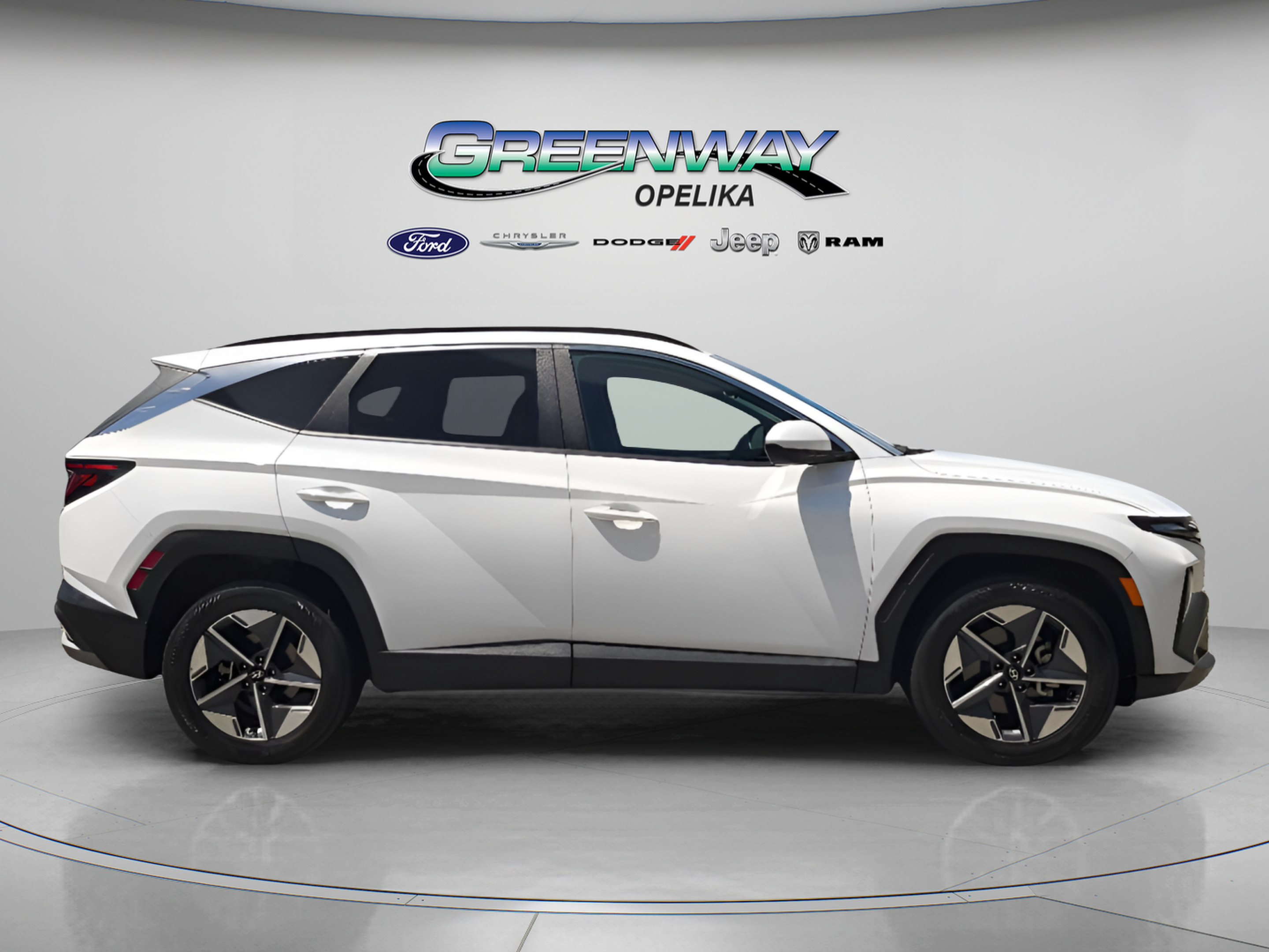 Used 2025 Hyundai Tucson SEL FWD image 8