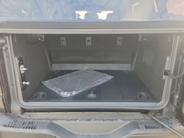 Used 2025 Ford Bronco Big Bend w/ Black Diamond Package AWD/4WD image 7