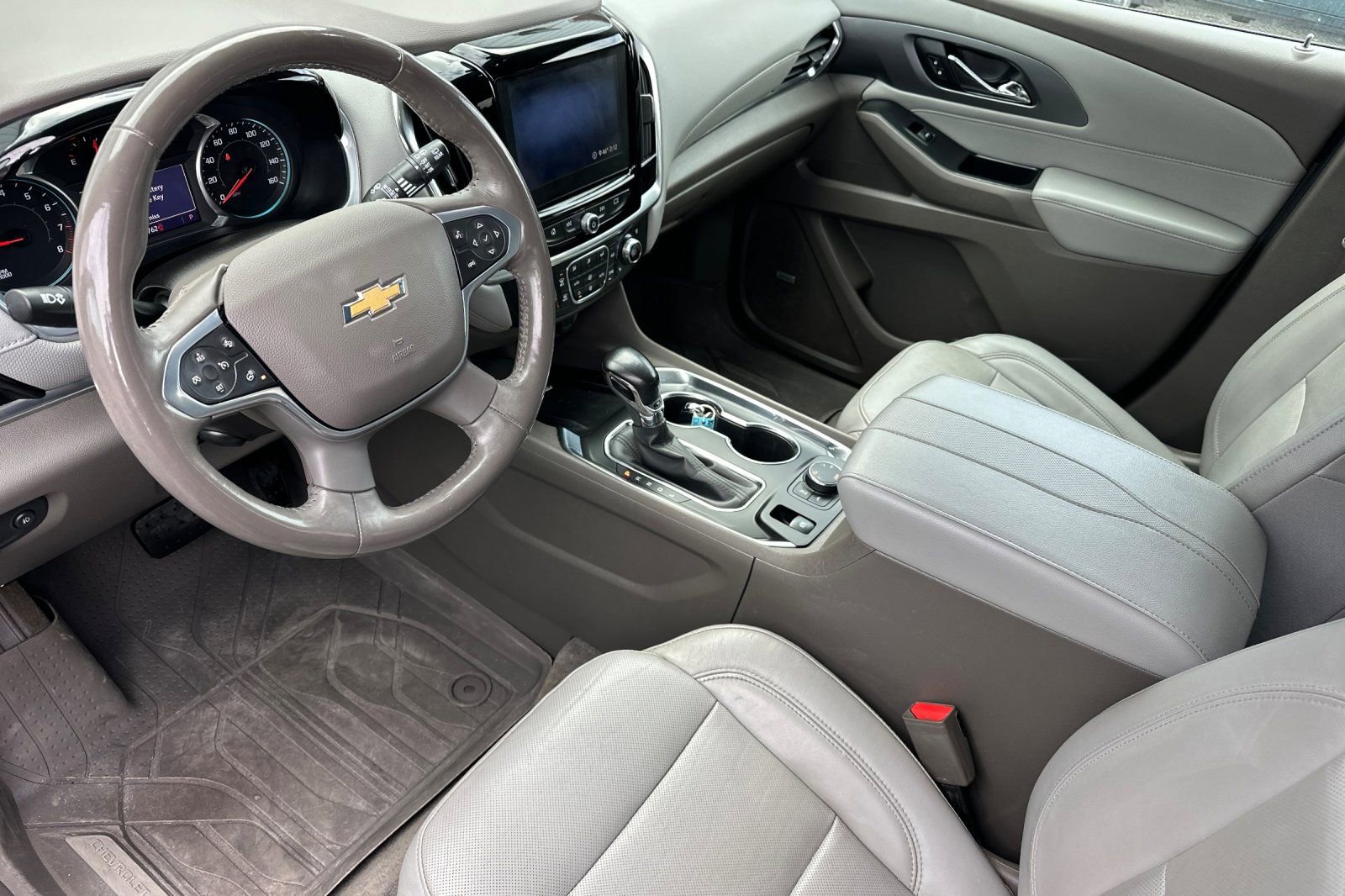 Used 2021 Chevrolet Traverse Premier w/ LPO, Floor Liner Package image 9