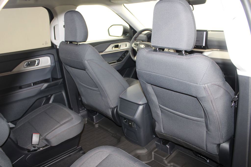 New 2026 Ford Explorer Active image 32