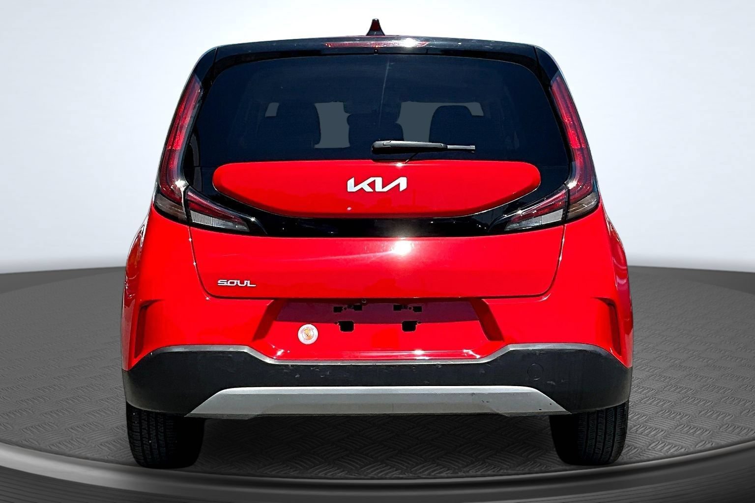 Used 2023 Kia Soul LX w/ LX Technology Package FWD image 6