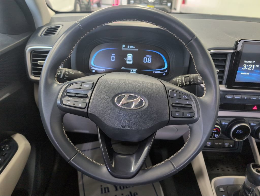 Certified 2023 Hyundai Venue Limited image 15