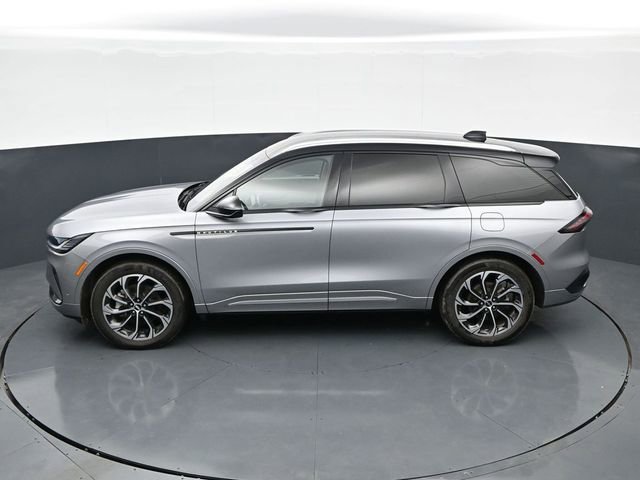 Used 2024 Lincoln Nautilus Reserve AWD/4WD image 30