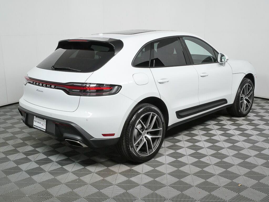 Certified 2026 Porsche Macan Turbo AWD/4WD image 28