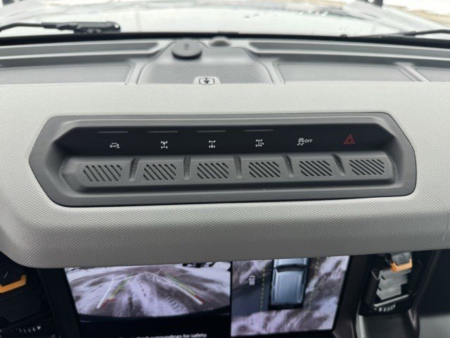 Used 2023 Ford Bronco Badlands image 18