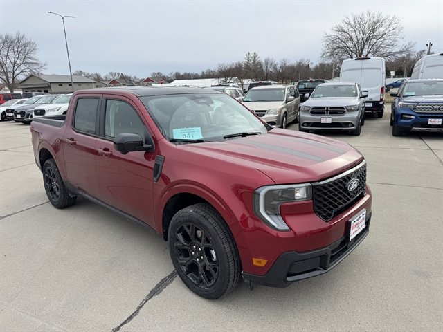 New 2026 Ford Maverick Lariat w/ Black Appearance Package image 1