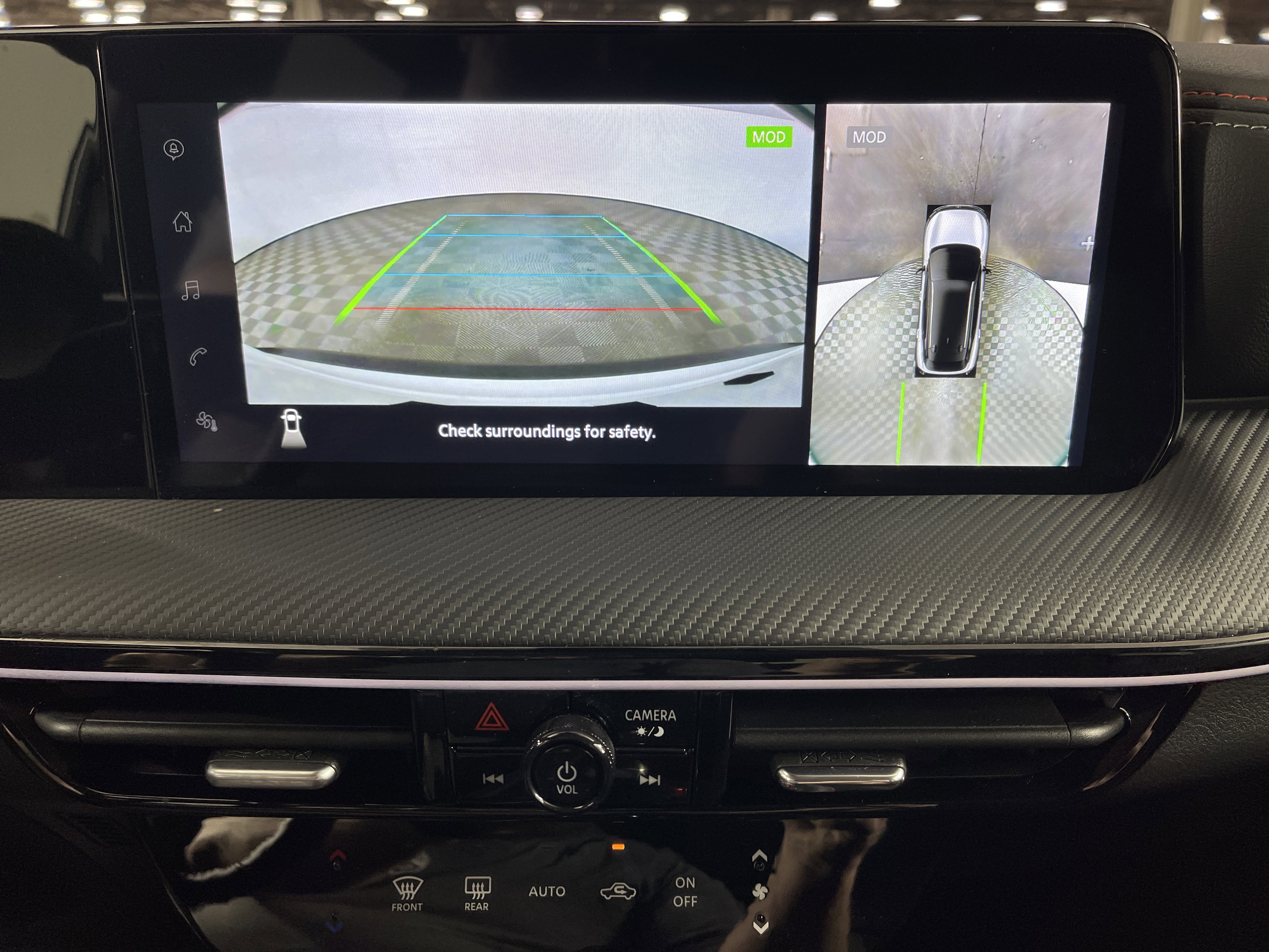 Used 2025 Nissan Kicks SR image 23