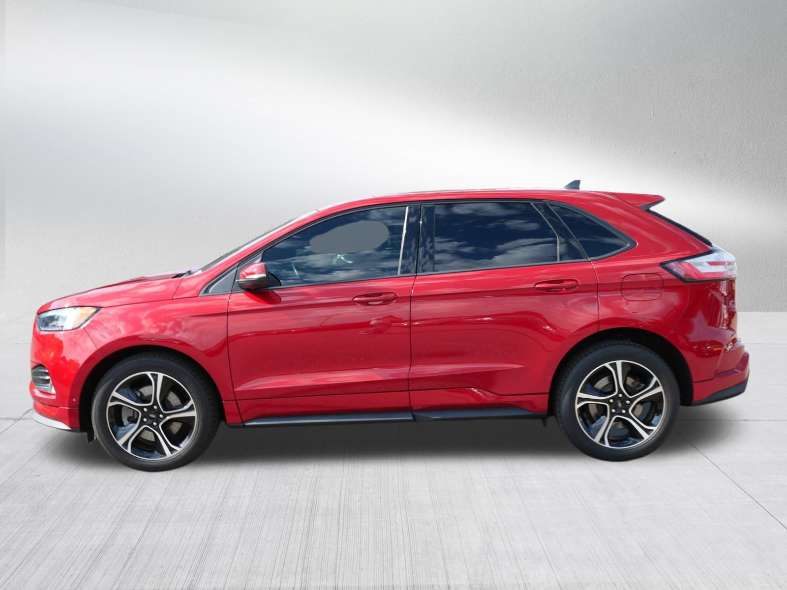 Used 2022 Ford Edge ST w/ Equipment Group 401A AWD/4WD image 4