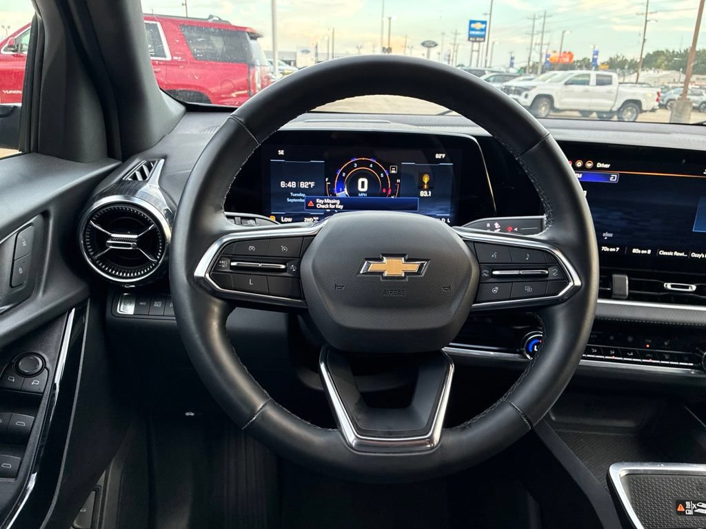 Used 2025 Chevrolet Equinox LT w/ Convenience Package II AWD/4WD image 17