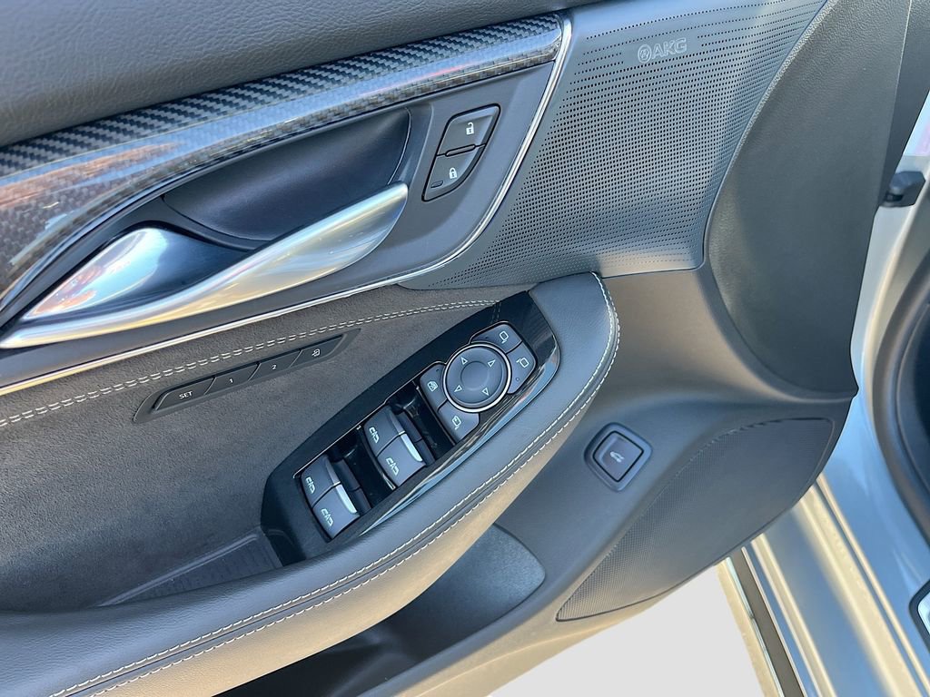 Used 2025 Cadillac CT5 V Blackwing w/ LPO, Blue Accent Package image 17