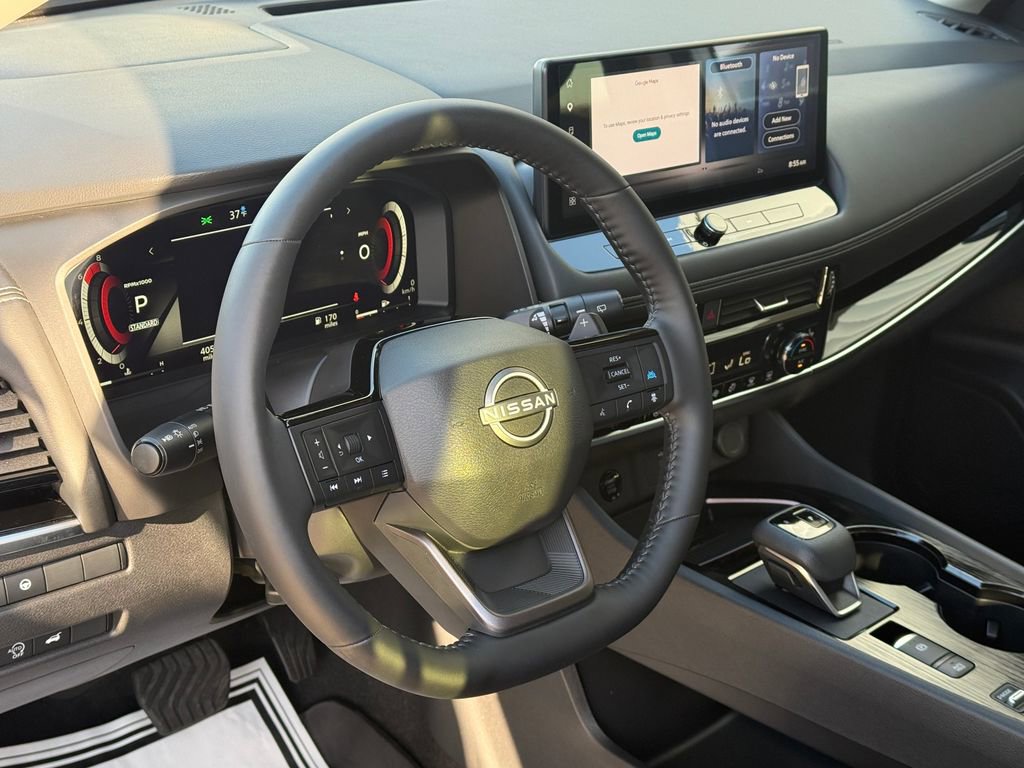 Used 2025 Nissan Rogue SL image 18