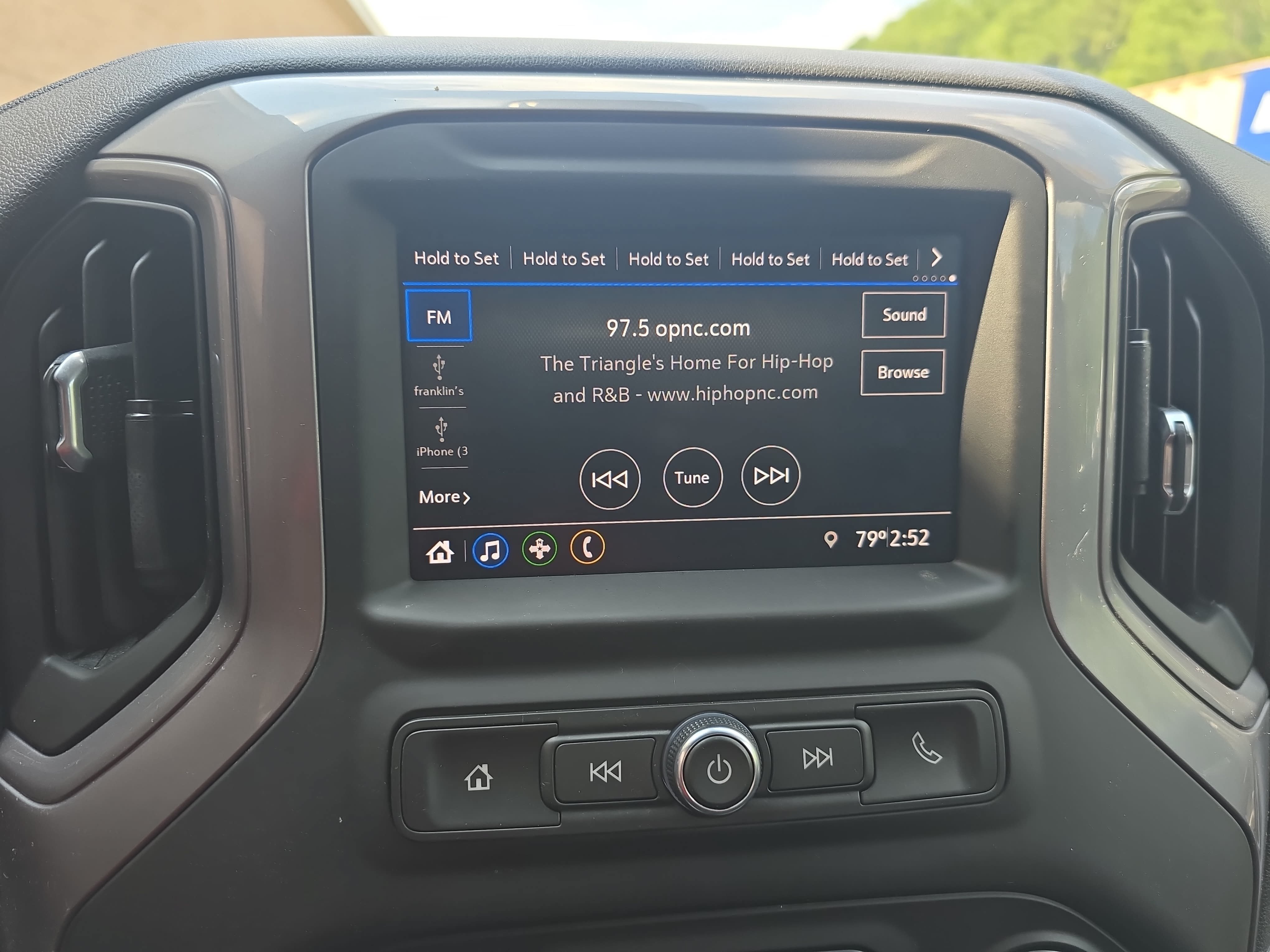 Used 2022 Chevrolet Silverado 1500 Custom Trail Boss w/ Safety Confidence Package AWD/4WD image 19