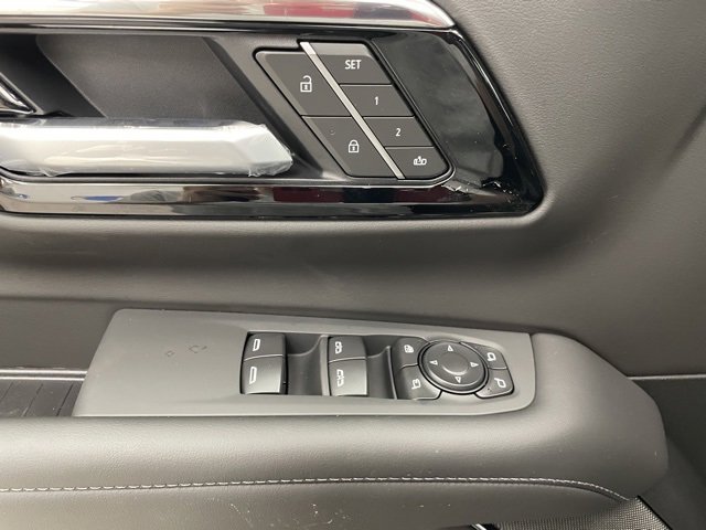 New 2026 Chevrolet Suburban LT w/ Comfort Package image 10
