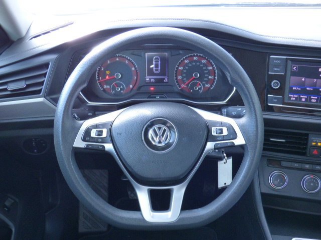 Used 2019 Volkswagen Jetta S image 3