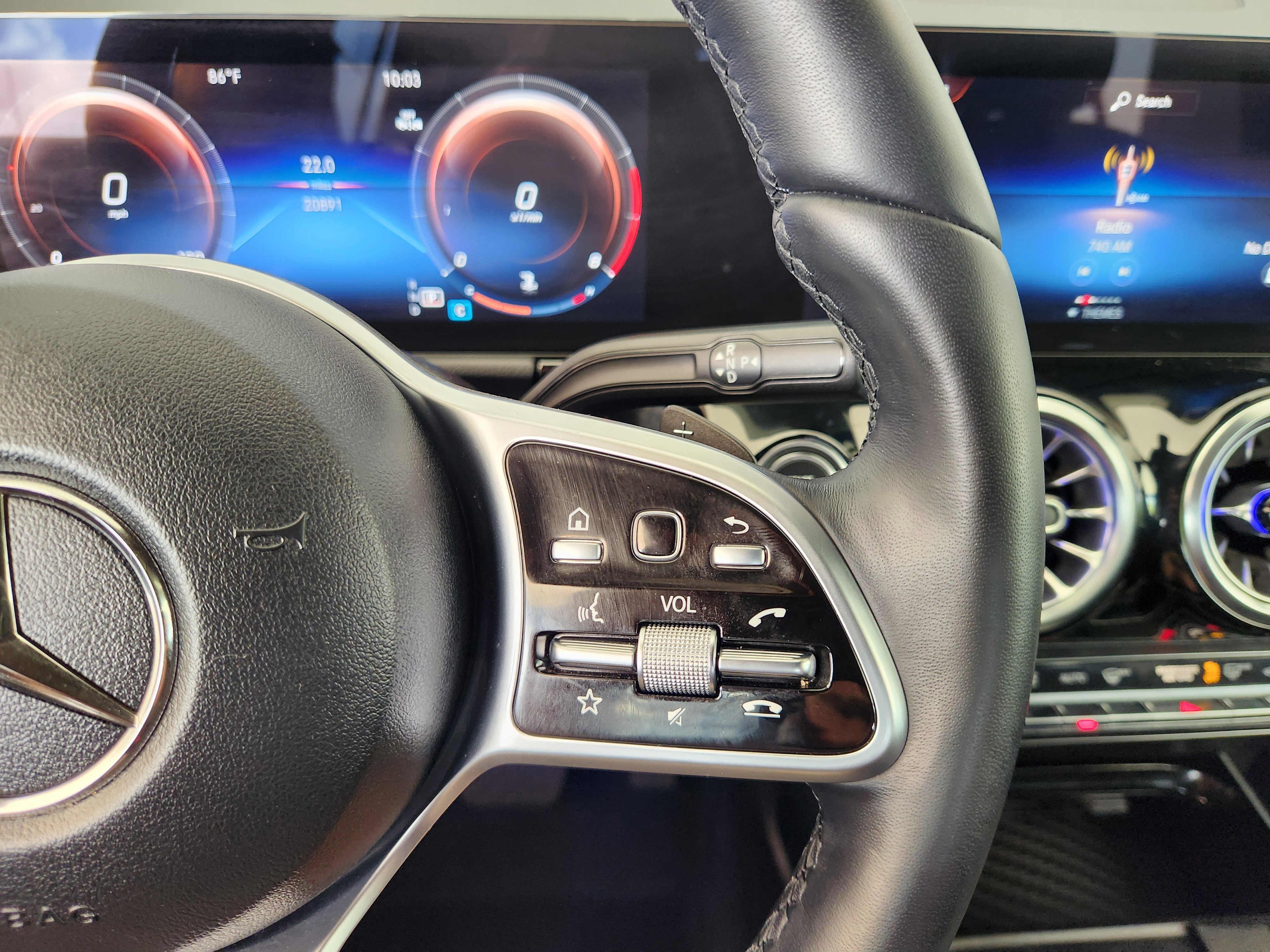 Used 2023 Mercedes-Benz GLA 250 4MATIC image 31