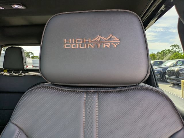 Used 2025 Chevrolet Silverado 3500 High Country w/ High Country Premium Package AWD/4WD image 15