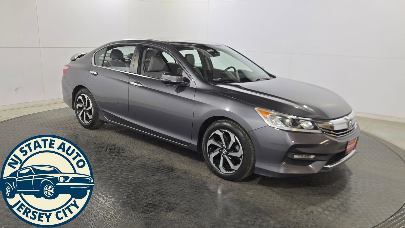 Used 2017 Honda Accord EX-L image 9