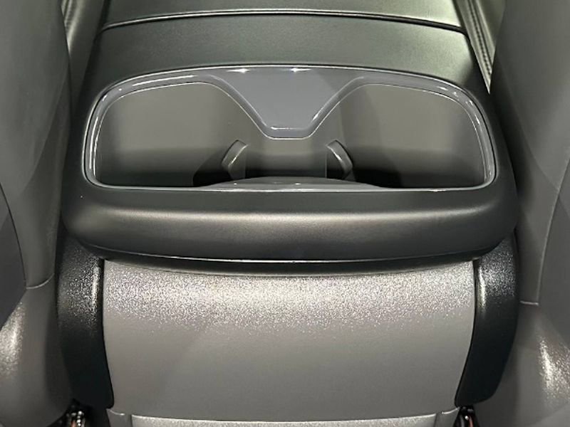 Used 2024 Kia EV9 Light Long Range RWD image 39