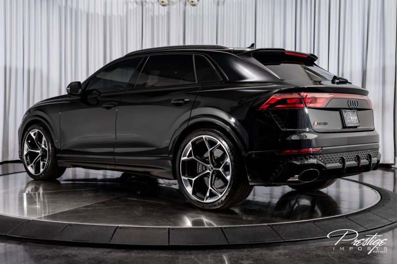 Used 2025 Audi RS Q8 performance image 13