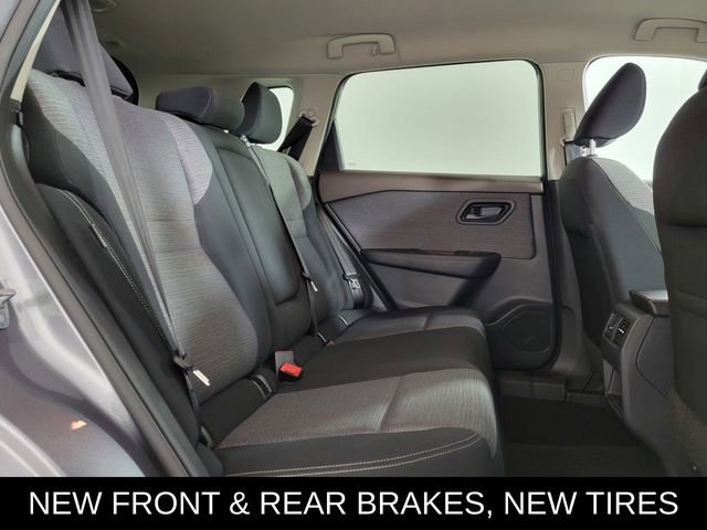 Used 2021 Nissan Rogue S image 16